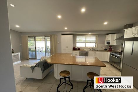 Property photo of 13 Dennis Crescent South West Rocks NSW 2431