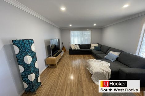 Property photo of 13 Dennis Crescent South West Rocks NSW 2431