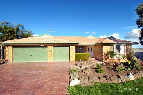 96 Quarry Hills Dr, Berwick, VIC 3806