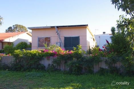 6 Gale Rd, Wonthella, WA 6530