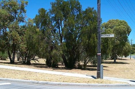 30 Doney St, Alfred Cove, WA 6154