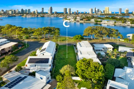 67 Regatta Pde, Southport, QLD 4215