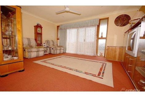 Property photo of 38 Echuca Crescent Koonawarra NSW 2530