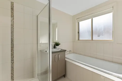 Property photo of 14 Island Way Point Cook VIC 3030