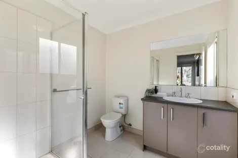 Property photo of 14 Island Way Point Cook VIC 3030