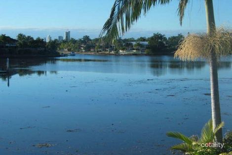 4 Village High Rd, Benowa, QLD 4217