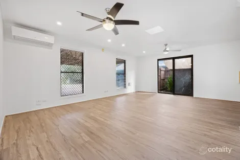 Property photo of 53 Mitze Street Bray Park QLD 4500