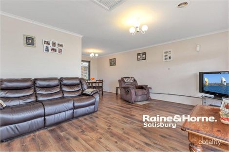 Property photo of 12 Cale Court Craigmore SA 5114