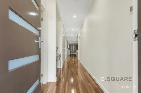 Property photo of 16 Bombala Crescent Craigieburn VIC 3064
