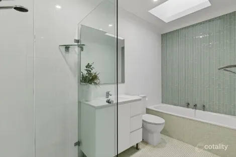 Property photo of 37/26 Macpherson Street Warriewood NSW 2102