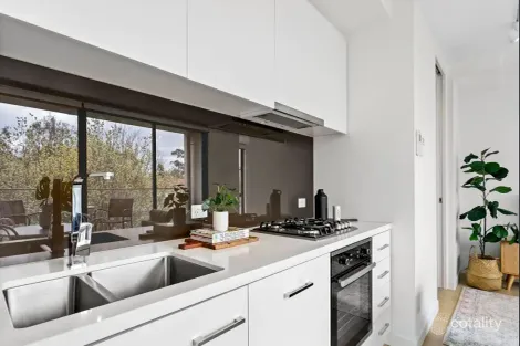 Property photo of 202/8 Princes Close Prahran VIC 3181