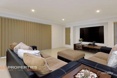 Property photo of 32 Stringybark Street Regents Park QLD 4118