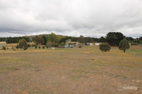 Property photo of 8 Merino Vale Drive Wamboin NSW 2620