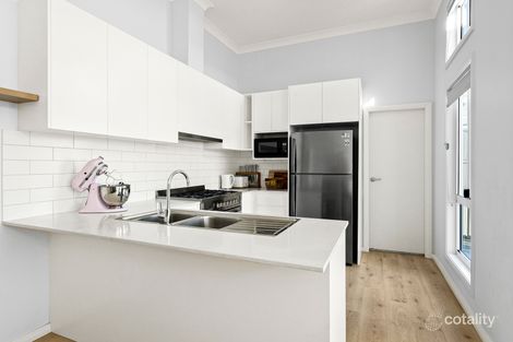 Property photo of 2/44 Paul Circuit Tullimbar NSW 2527