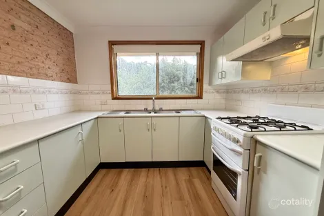 Property photo of 2/12 Herd Street Mount Hutton NSW 2290