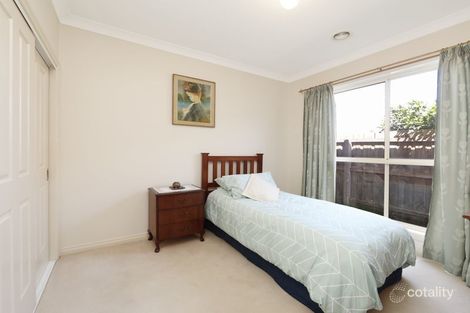 Property photo of 5 Canterbury Close Rowville VIC 3178