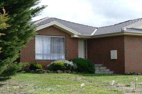 50 Ewing Dr, Romsey, VIC 3434