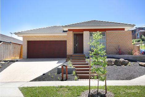 Property photo of 30 Tiverton Circuit Mooroolbark VIC 3138