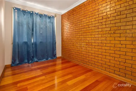 Property photo of 12/18 Defiance Road Logan Central QLD 4114