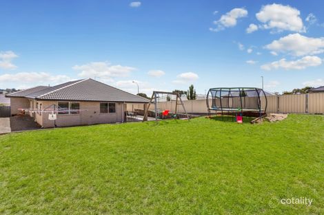 Property photo of 14 Hakea Street Broadford VIC 3658