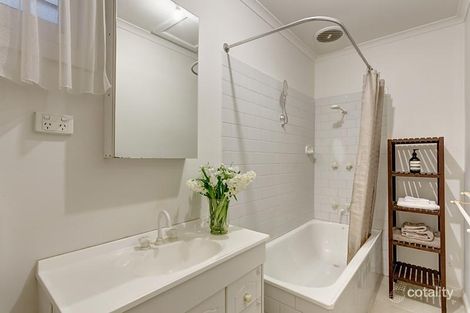 Property photo of 19 Henry Street Hawthorn VIC 3122