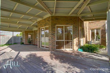Property photo of 18 Earls Court Wantirna South VIC 3152