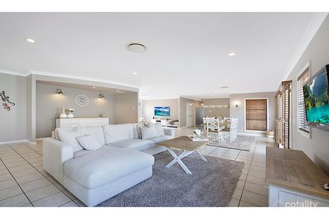 Property photo of 543 Oyster Cove Promenade Helensvale QLD 4212