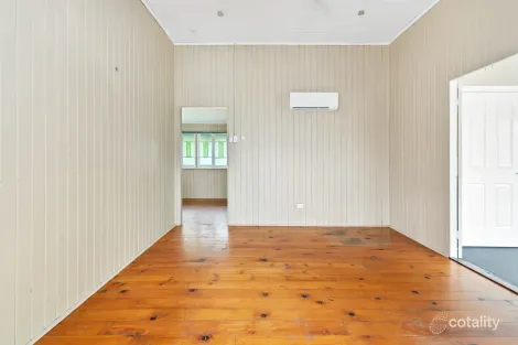 Property photo of 8 Bertram Street Park Avenue QLD 4701