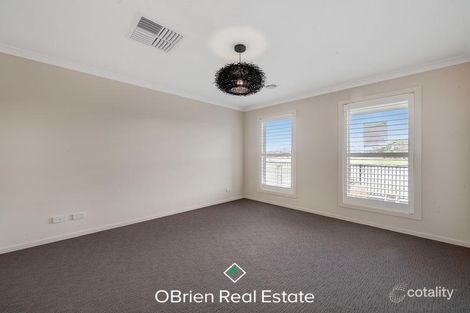 Property photo of 6 Aminya Drive Clyde North VIC 3978