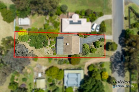 Property photo of 10 Lyons Street Yea VIC 3717