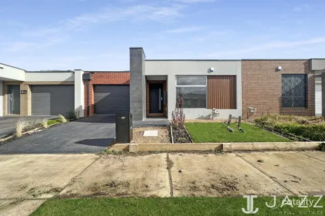 10 Finn Way, Tarneit, VIC 3029