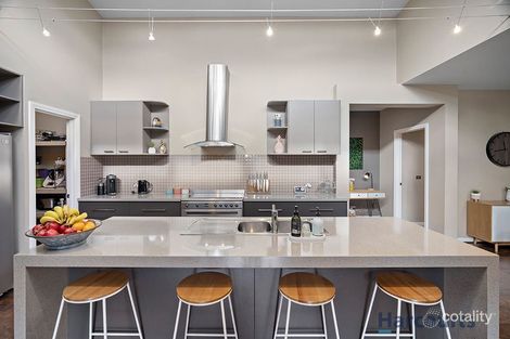 Property photo of 3 Henfield Close Ballarat East VIC 3350