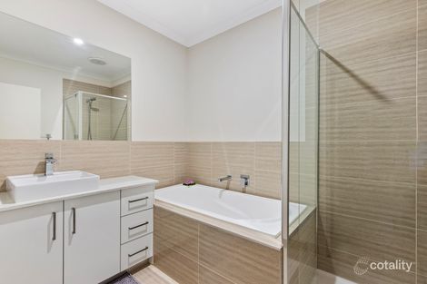 Property photo of 14A Dundas Road Wyndham Vale VIC 3024