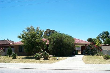 60 Chamberlain St, Gosnells, WA 6110