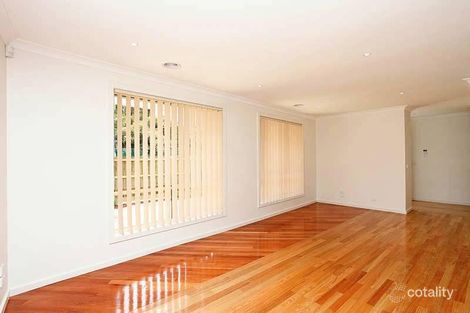 Property photo of 8 Erinbank Crescent Westmeadows VIC 3049