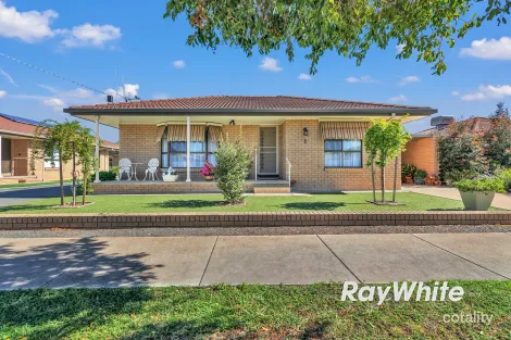 2/23 Mackay St, Rochester, VIC 3561