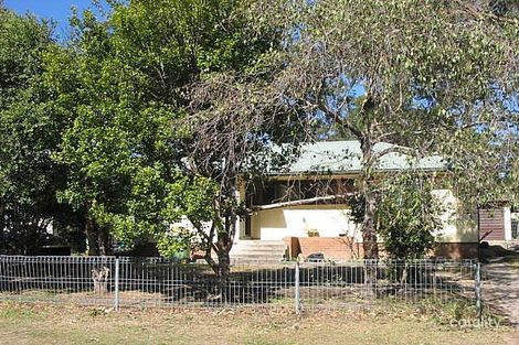 19 Catherine St, Mannering Park, NSW 2259