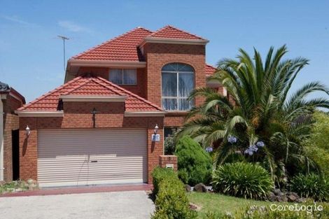 Property photo of 9 Pinto Close Endeavour Hills VIC 3802