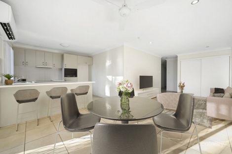 2/223 Greenwattle St, Cranley, QLD 4350