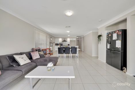 Property photo of 14 Howard Loop Oran Park NSW 2570