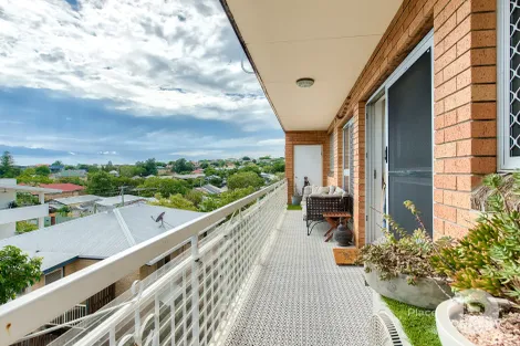 Property photo of 5/56 Pembroke Road Coorparoo QLD 4151