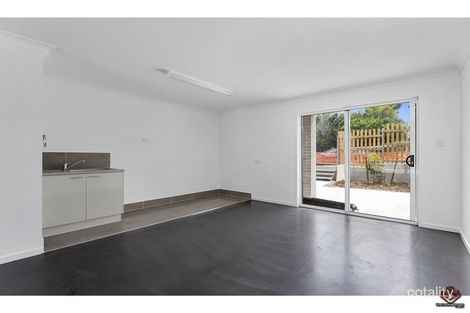 11/39-41 Surman St E, Birkdale, QLD 4159