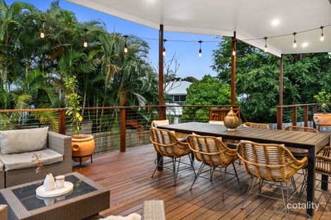 Property photo of 21 Akoonah Street Hope Island QLD 4212