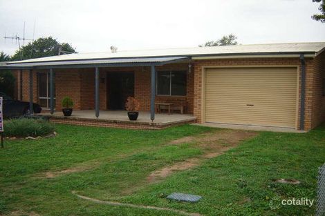 6 Queen St, Blayney, NSW 2799