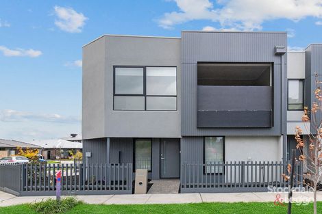 59 Authentic Ave, Cranbourne South, VIC 3977