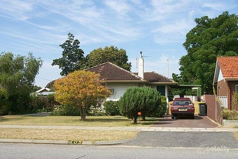 405 Hardey Rd, Cloverdale, WA 6105