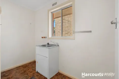Property photo of 33 Sweeney Drive Narre Warren VIC 3805