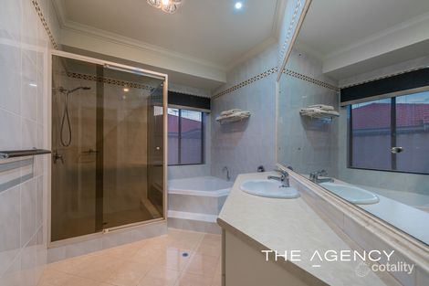 Property photo of 15 Oriana Place Currambine WA 6028