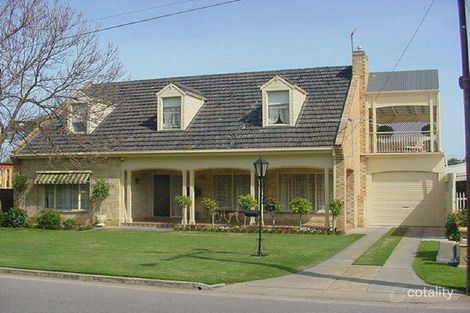19 Harvey Tce, Glenelg North, SA 5045
