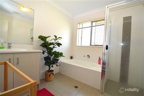 Property photo of 6 Claret Ash Drive Guyra NSW 2365